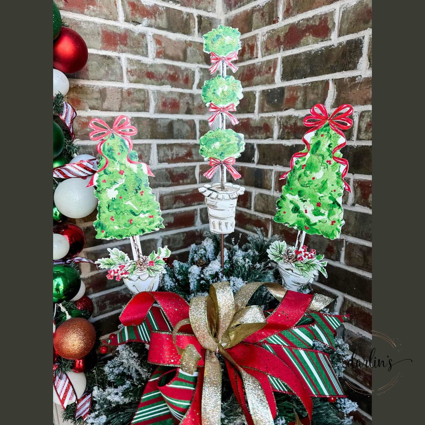 Becks Traditional Pincone Trees Set of 3