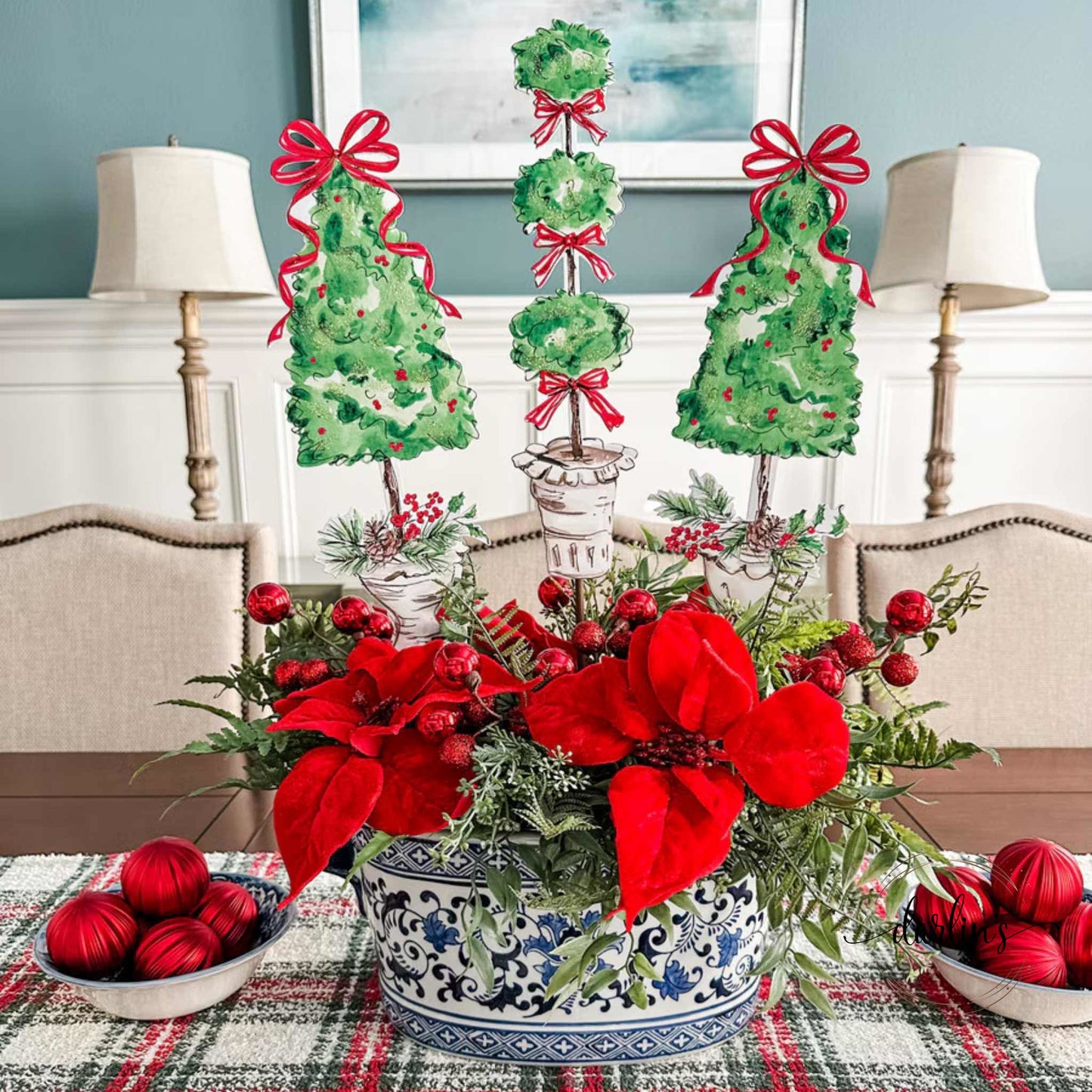 Becks Traditional Pincone Trees Set of 3
