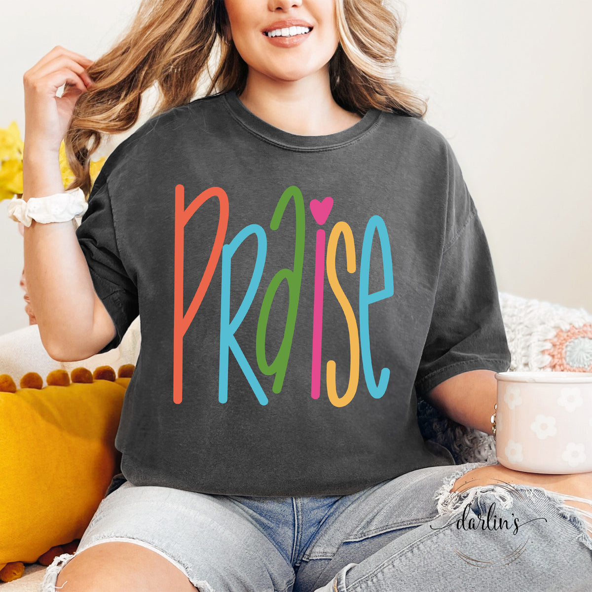 Praise Lettering Shirt